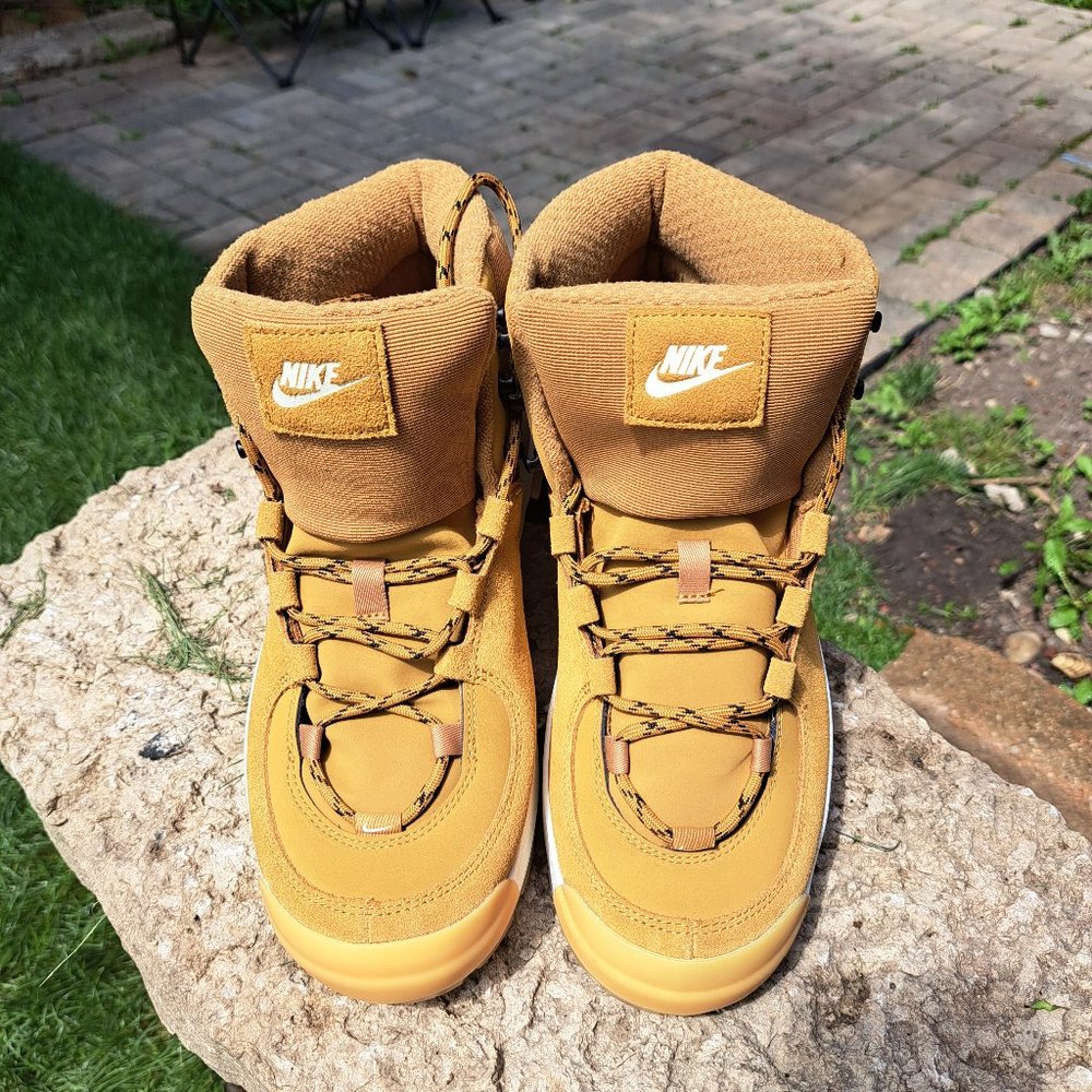 women's nike city classic boot wheat/sail-black DQ-5601-710 size 9.5 unisex new